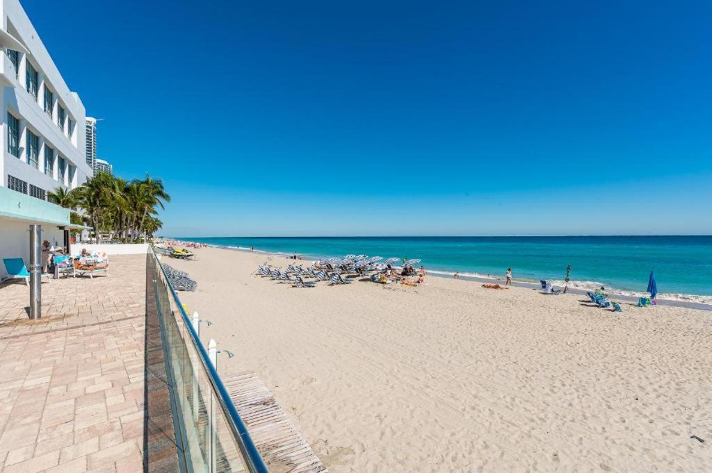 Flip Flop Paradise In Hollywood Florida Buitenkant foto